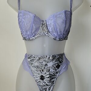 Victoria's Secret Bra and matching Panties Intimate Wear